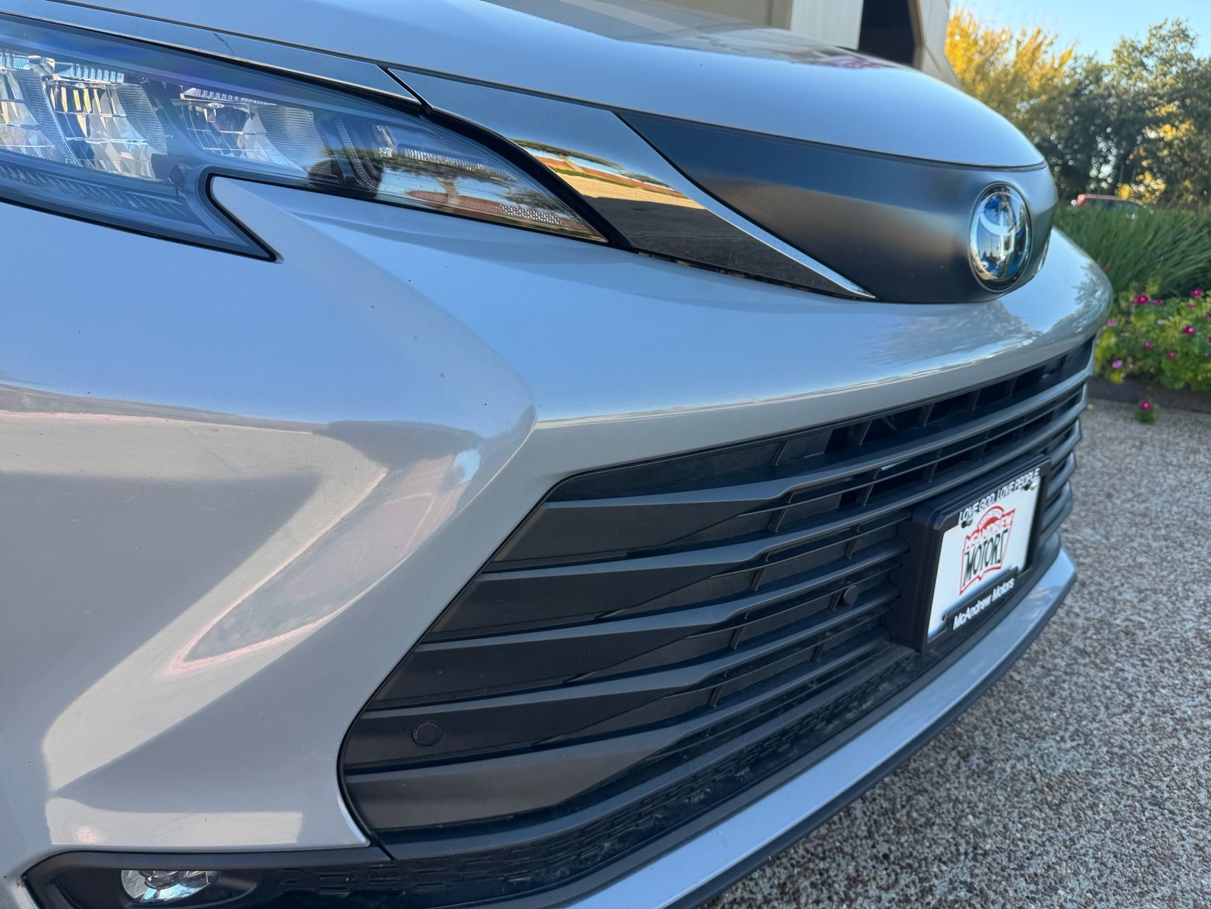 2024 Toyota Sienna Woodland Edition photo 2