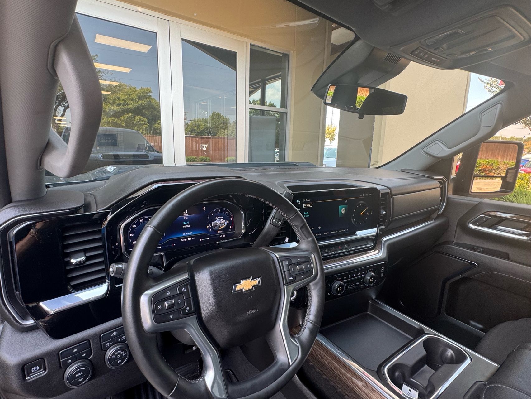 2024 Chevrolet Silverado 2500HD LT photo 22