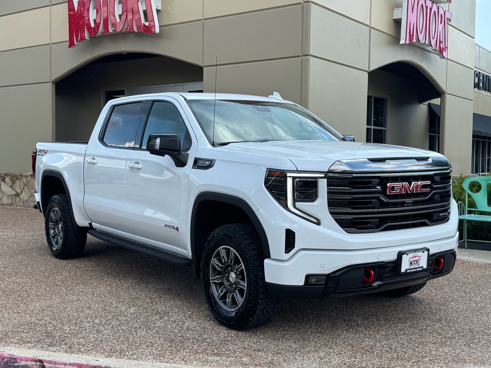2024 Gmc Sierra 1500 AT4 photo 3