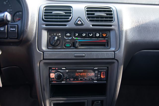 1997 Subaru Legacy Outback photo 15