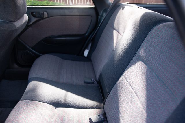 1997 Subaru Legacy Outback photo 22