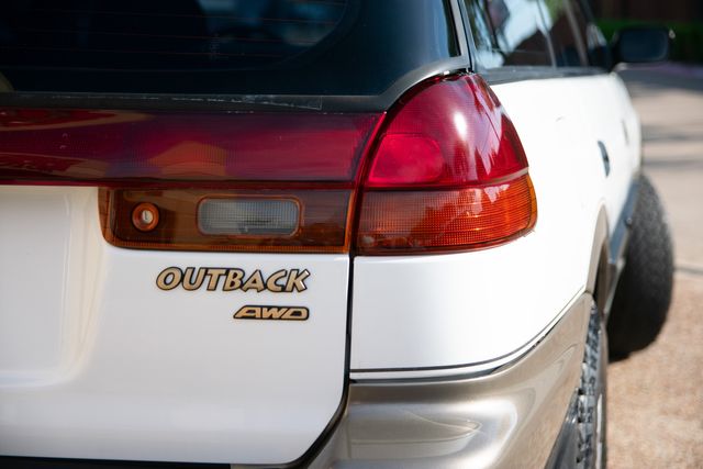 1997 Subaru Legacy Outback photo 4
