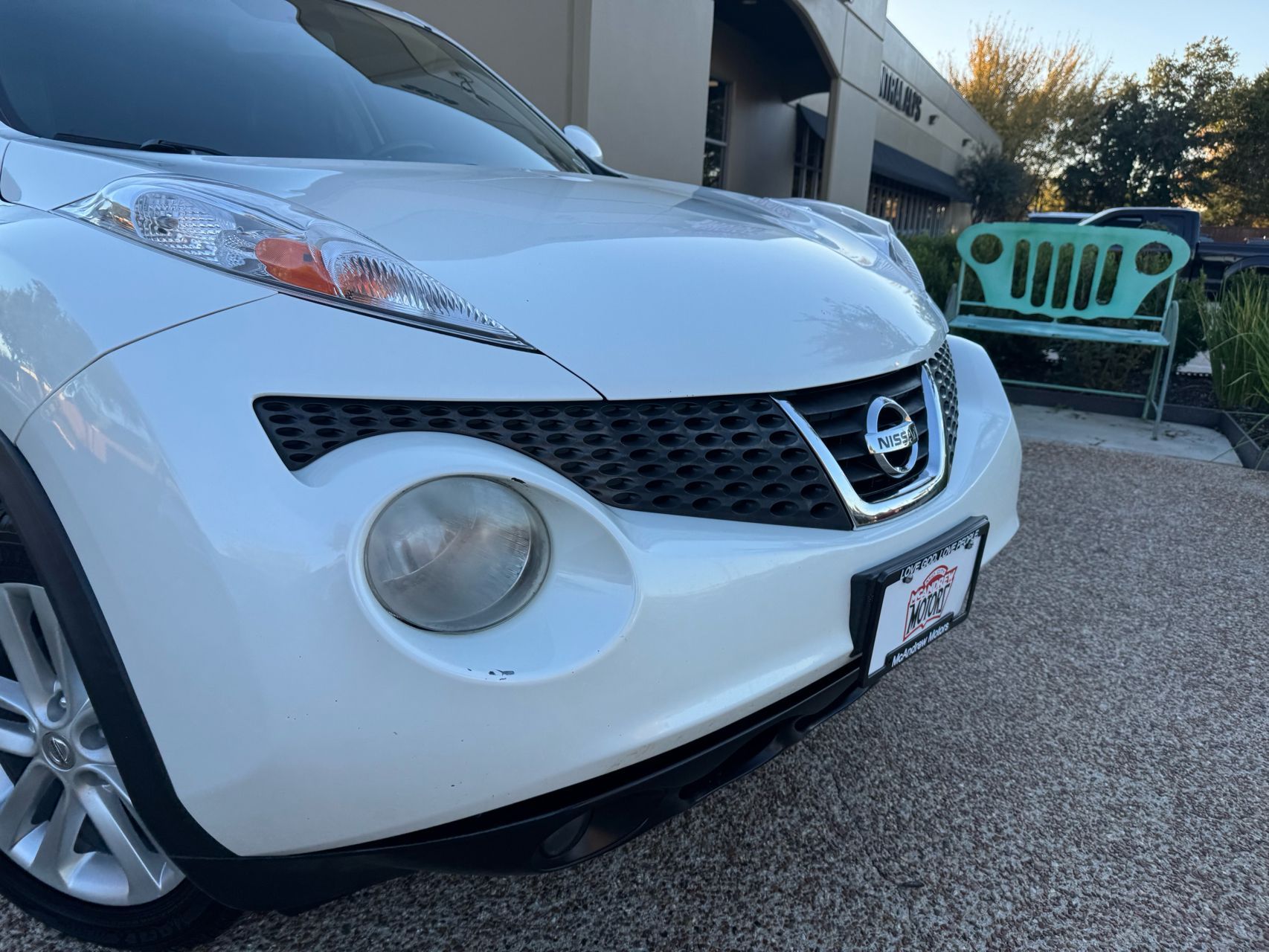 2014 Nissan Juke SL photo 2