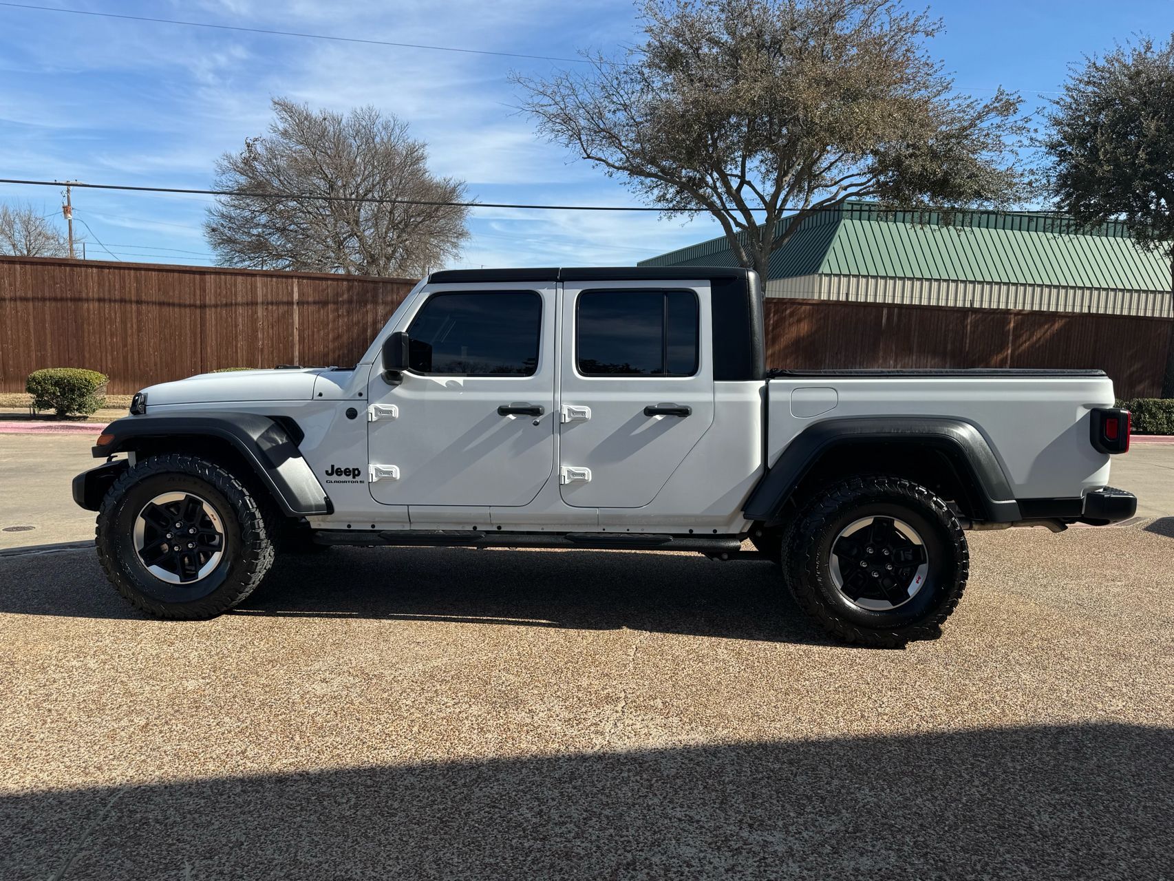2023 Jeep Gladiator Sport S - Photo 11