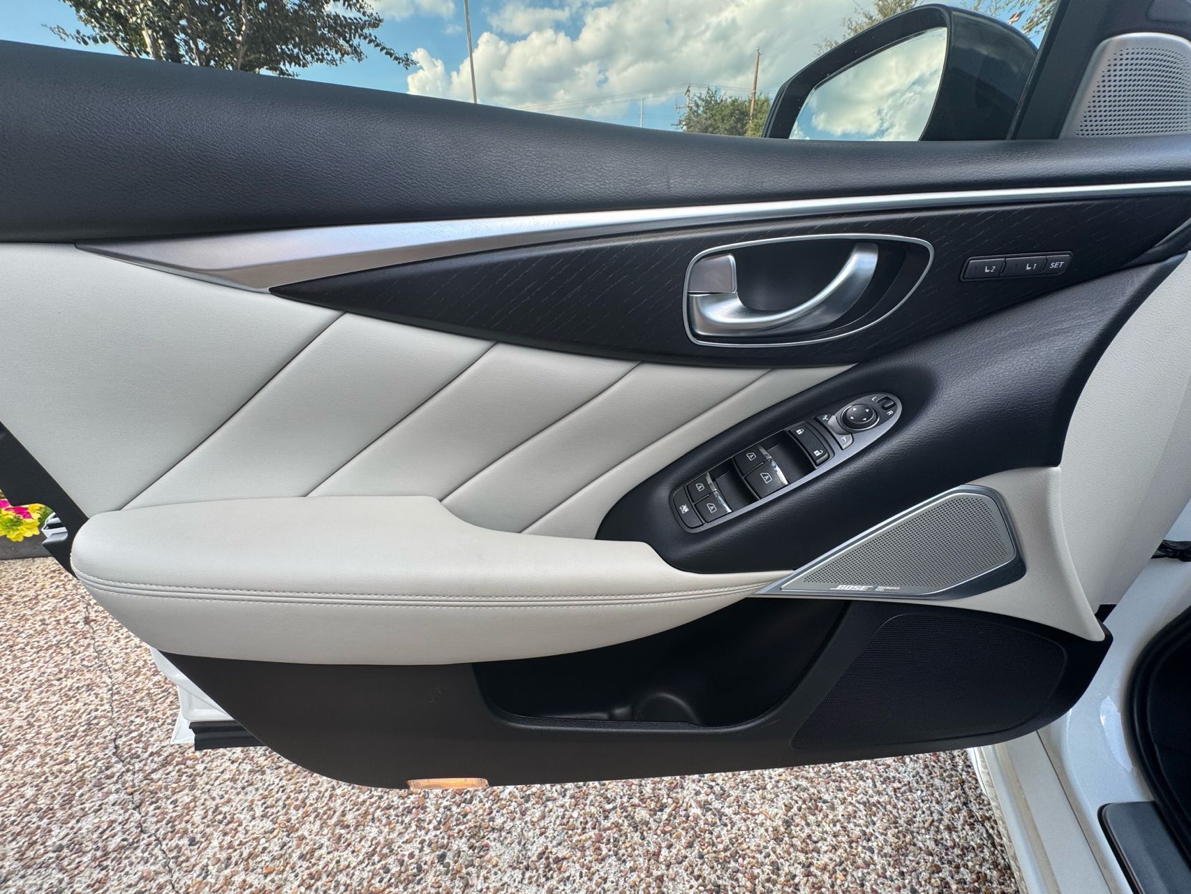 2023 Infiniti Q50 Sensory photo 23