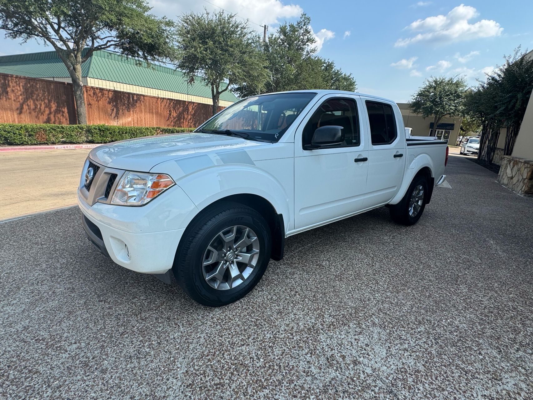 2021 Nissan Frontier Crew Cab SV photo 11