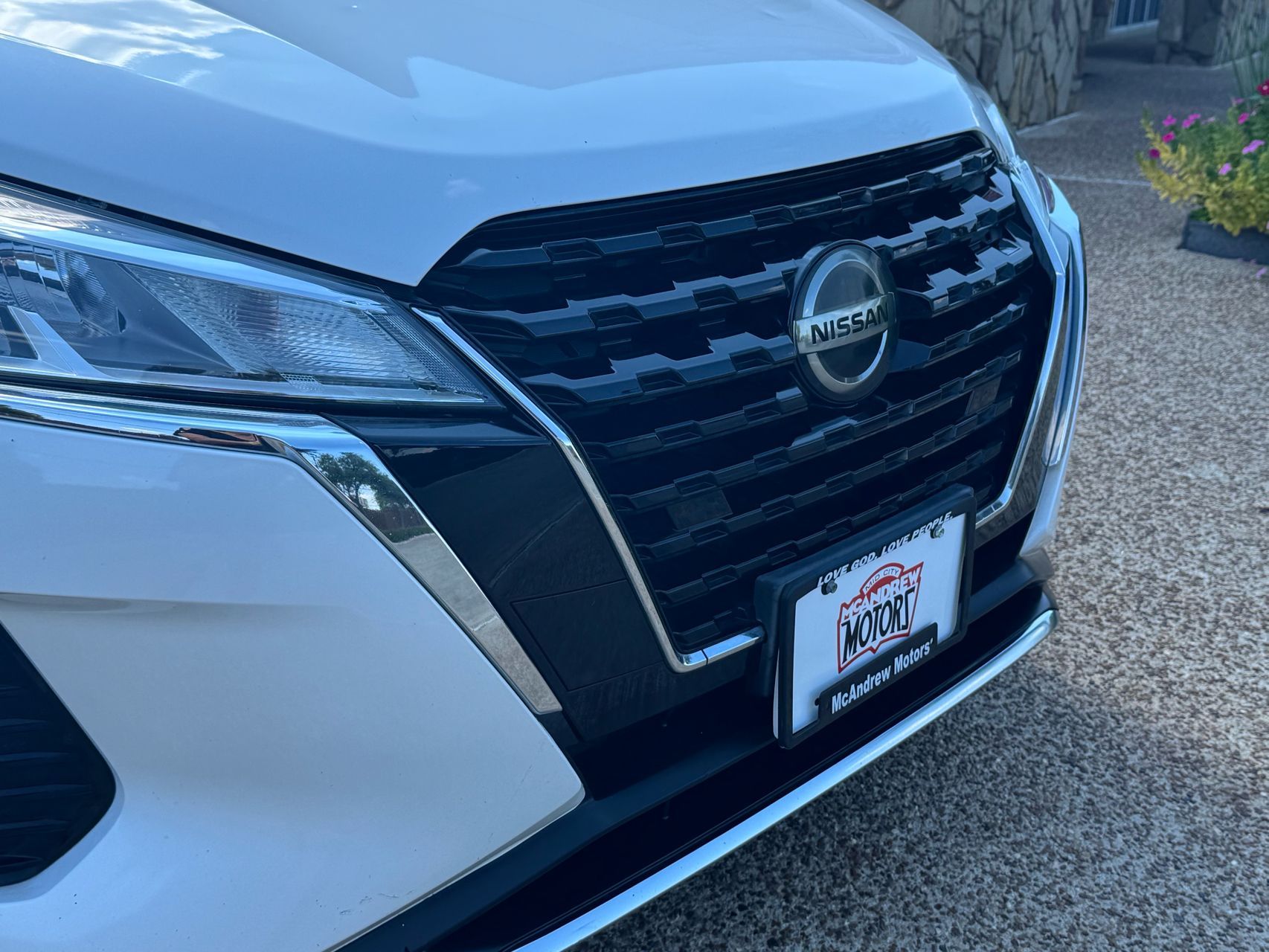 2021 Nissan Kicks SV photo 2