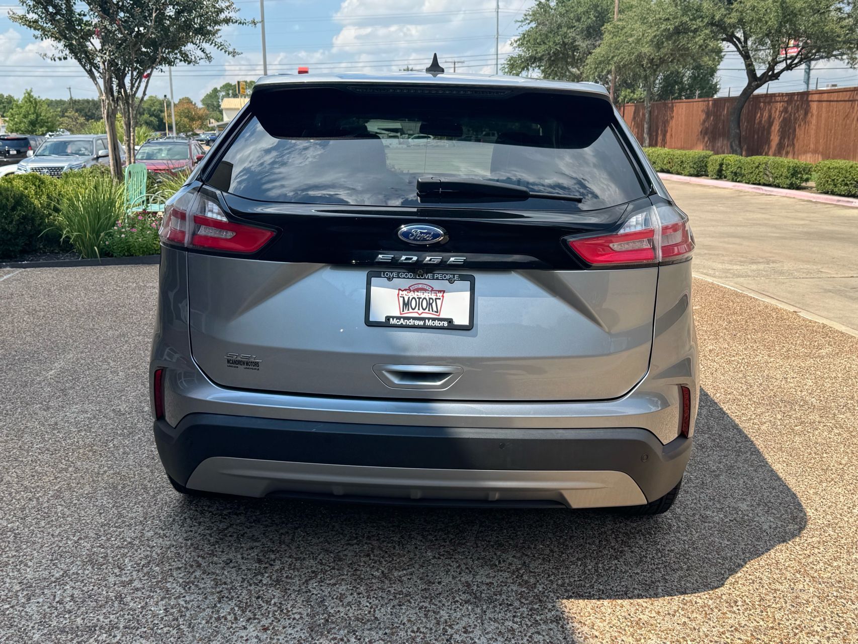 2021 Ford Edge SEL photo 9