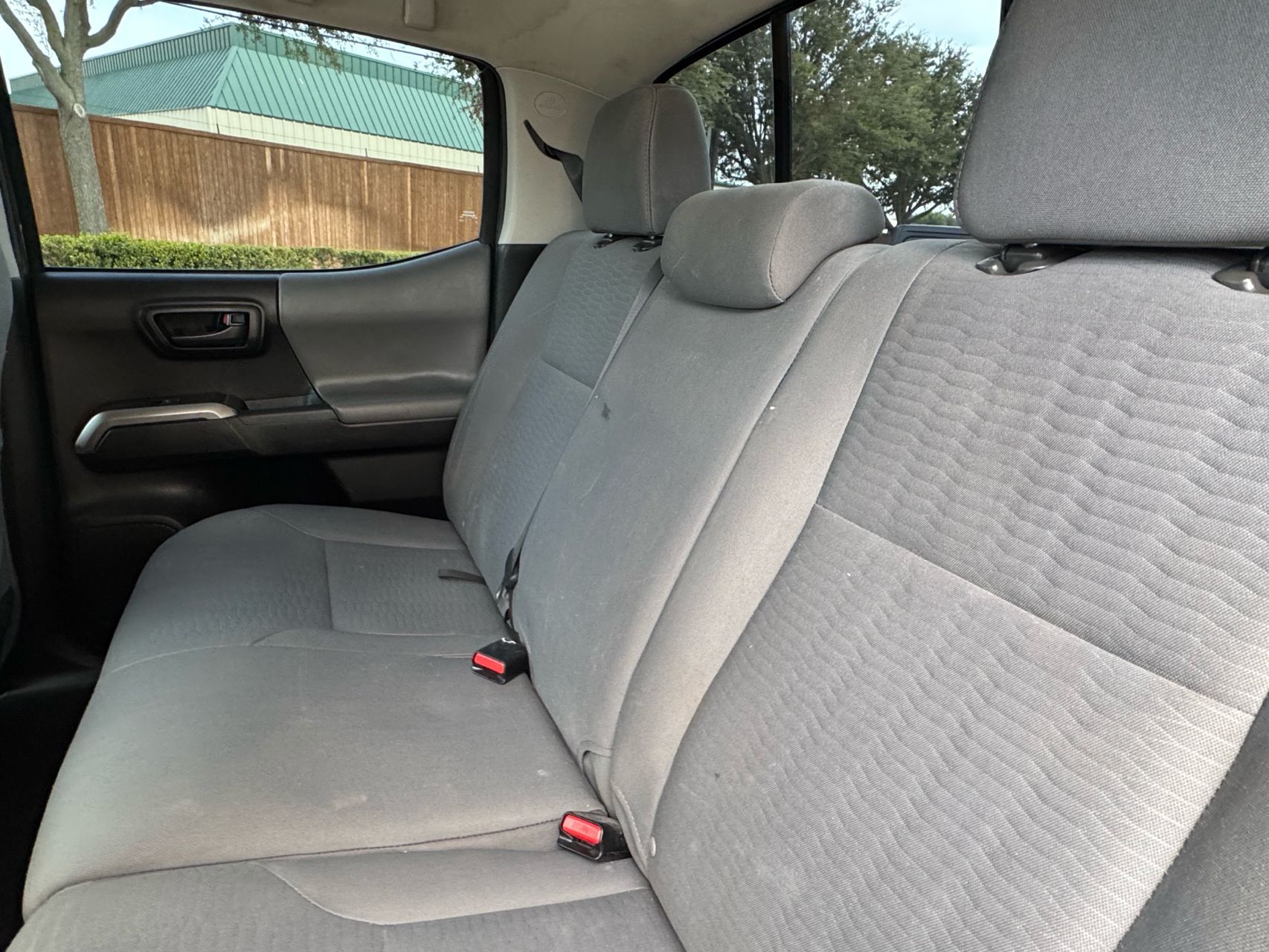 2019 Toyota Tacoma SR5 V6 photo 23
