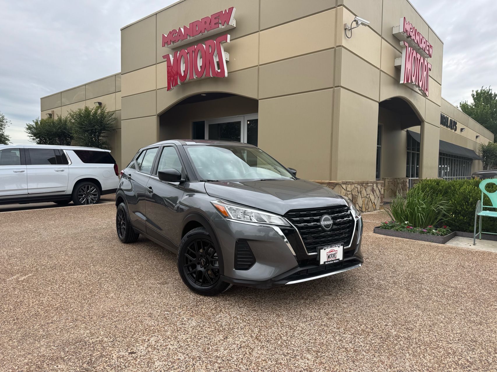 2023 Nissan Kicks 1.6 S's photo