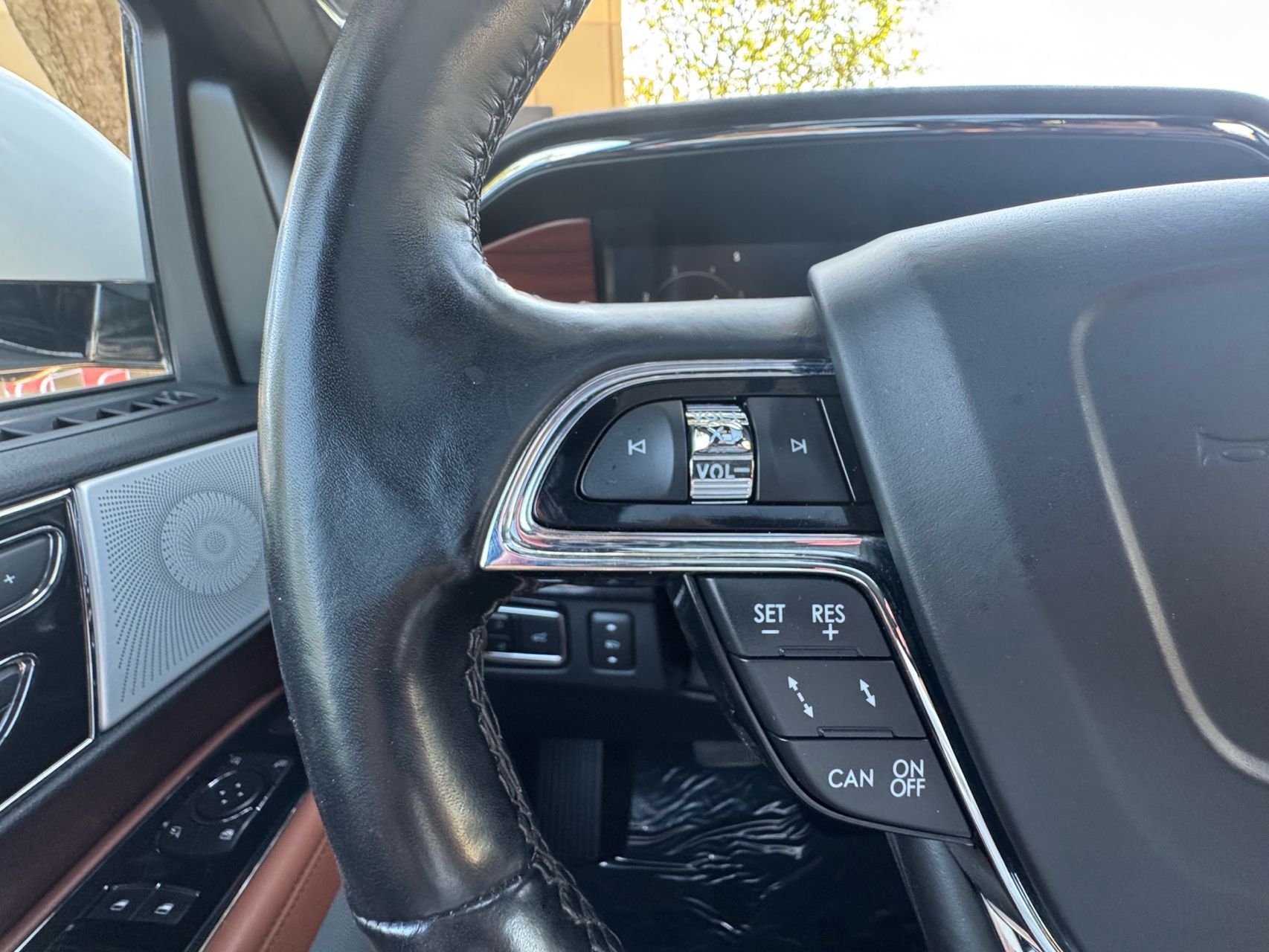 2021 Lincoln Navigator Reserve L photo 17