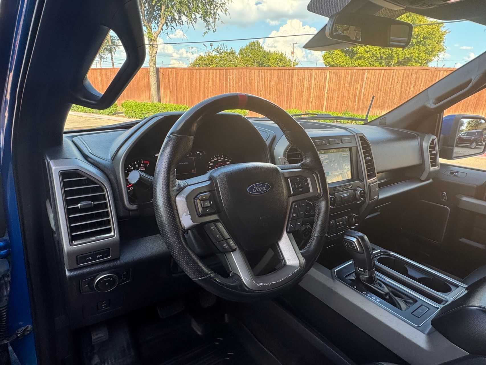 2017 Ford F-150 Raptor photo 22