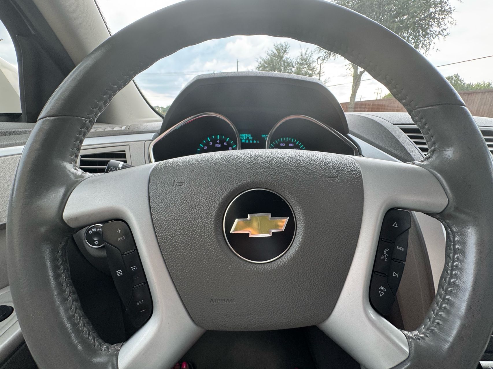 2012 Chevrolet Traverse 1LT photo 16