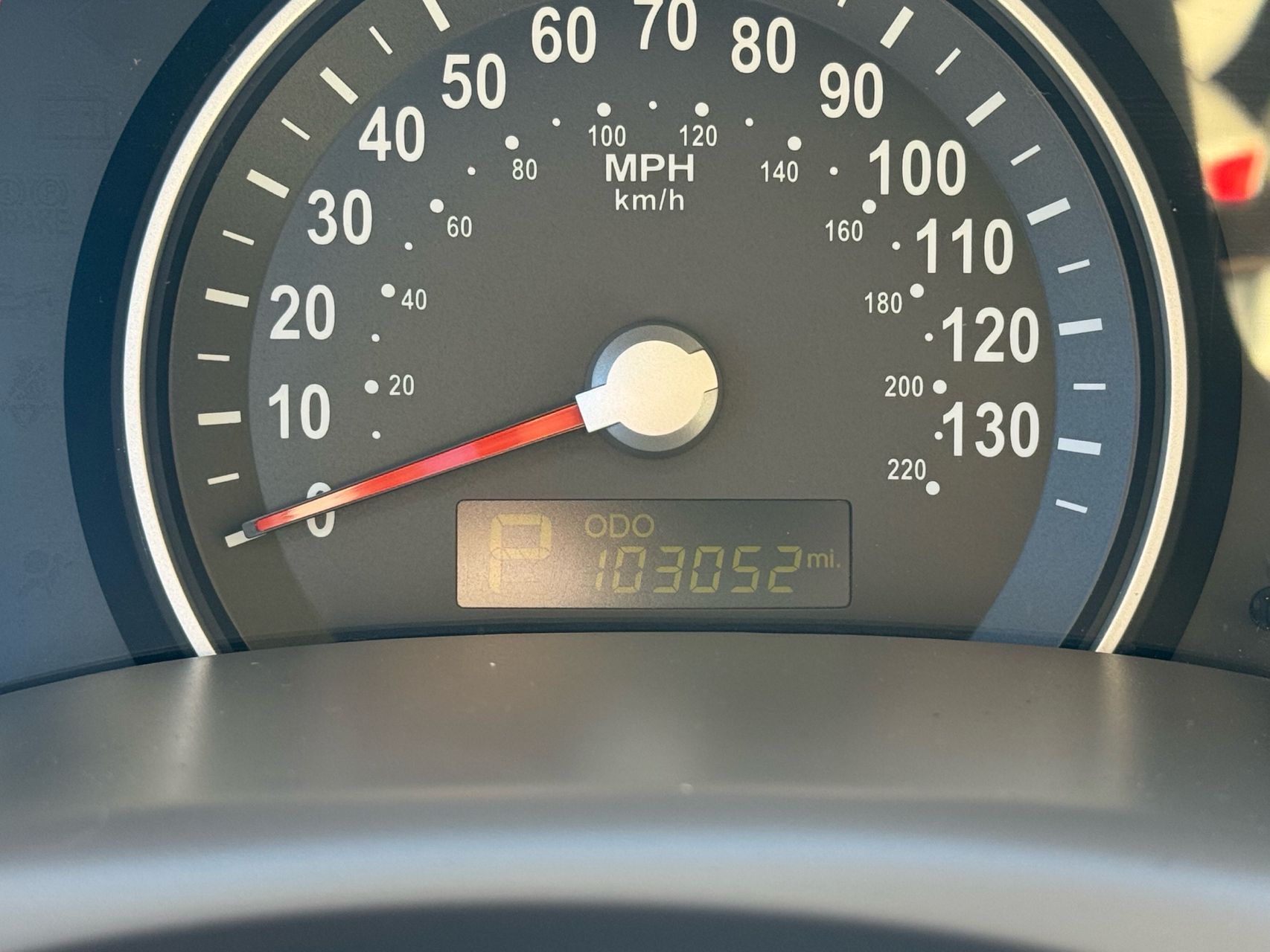 2012 Kia Sedona LX photo 3