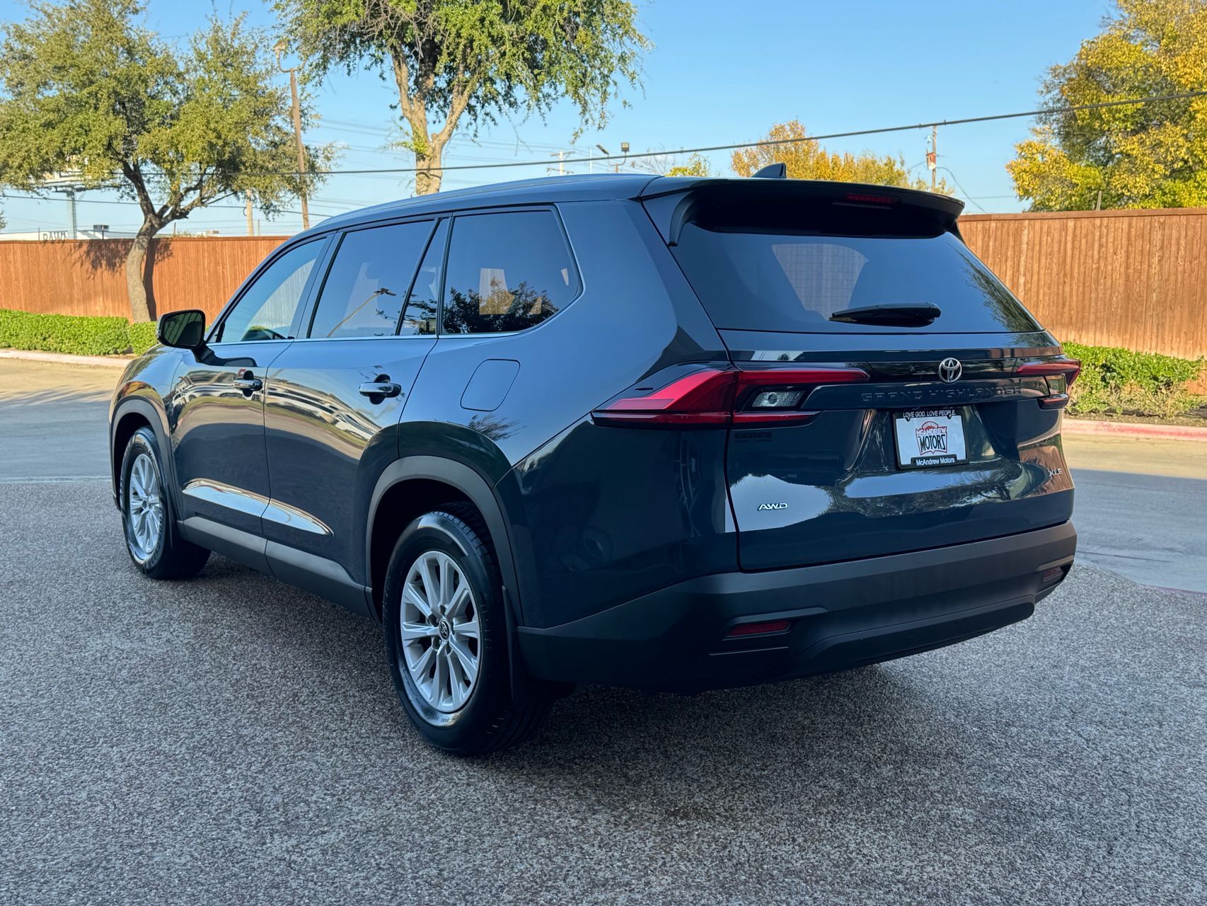 2024 Toyota Grand Highlander XLE photo 4