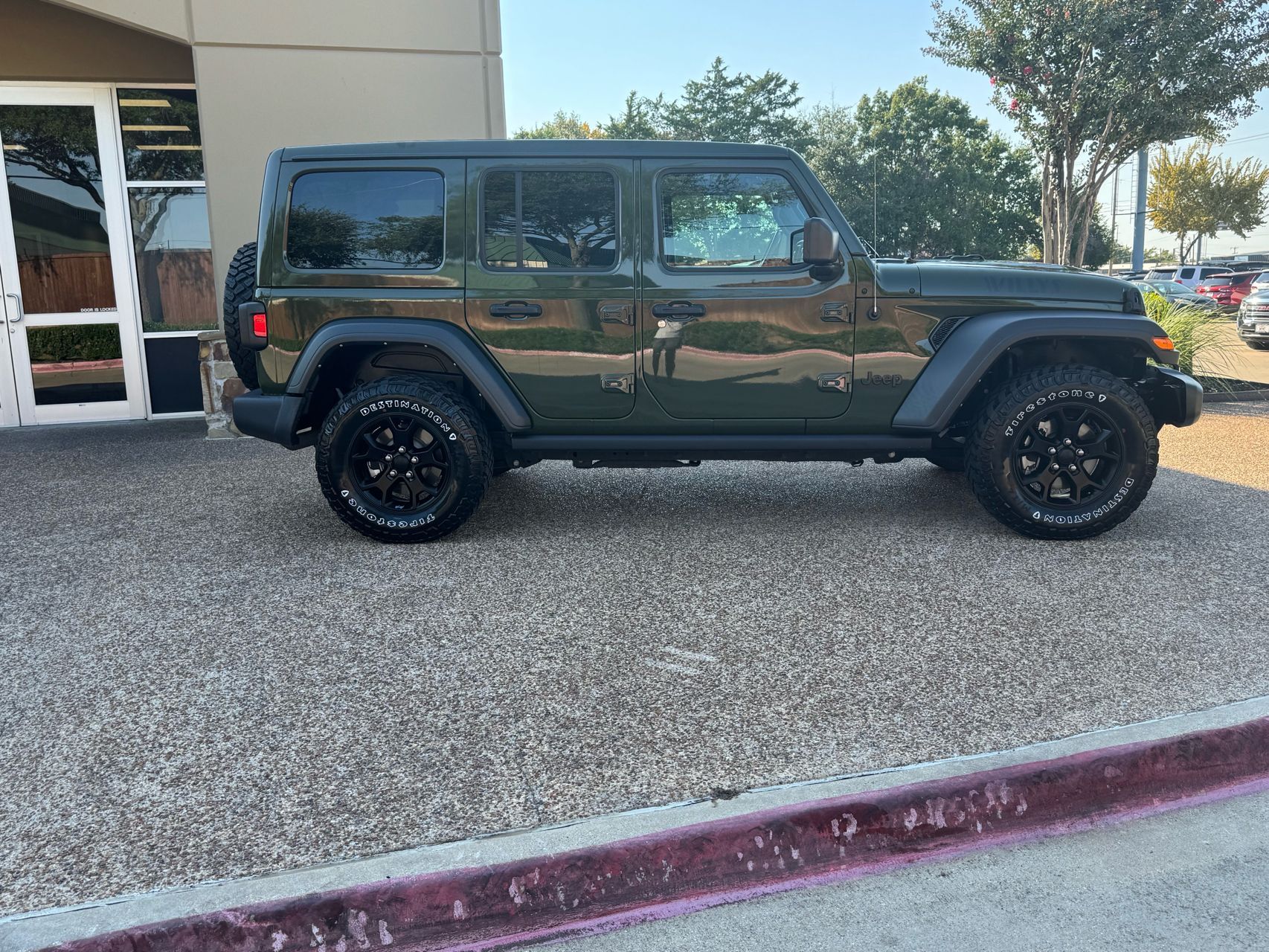 2021 Jeep Wrangler Unlimited Willys photo 4