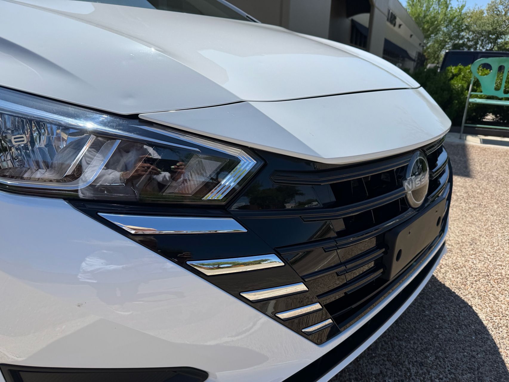 2024 Nissan Versa 1.6 S photo 2