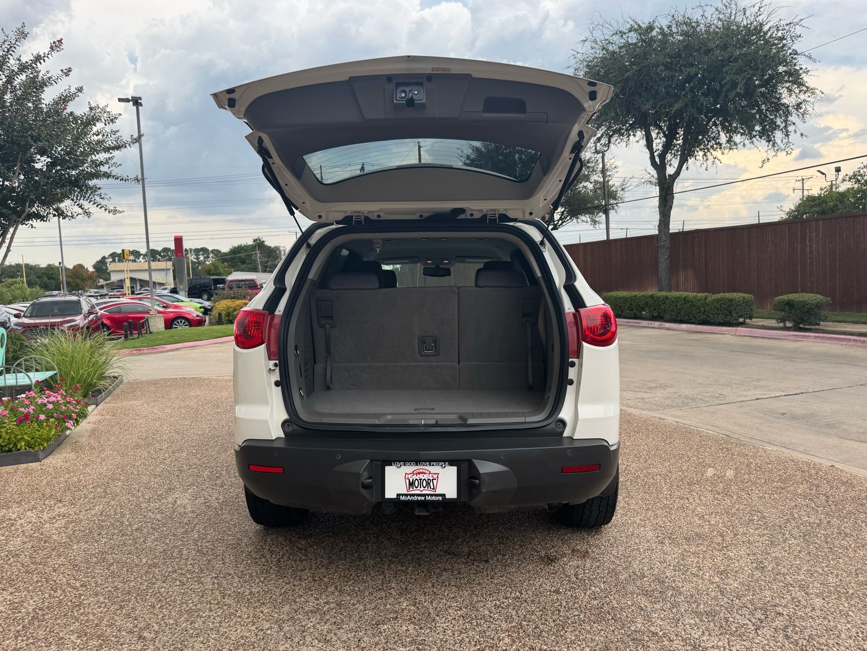 2012 Chevrolet Traverse 1LT photo 12