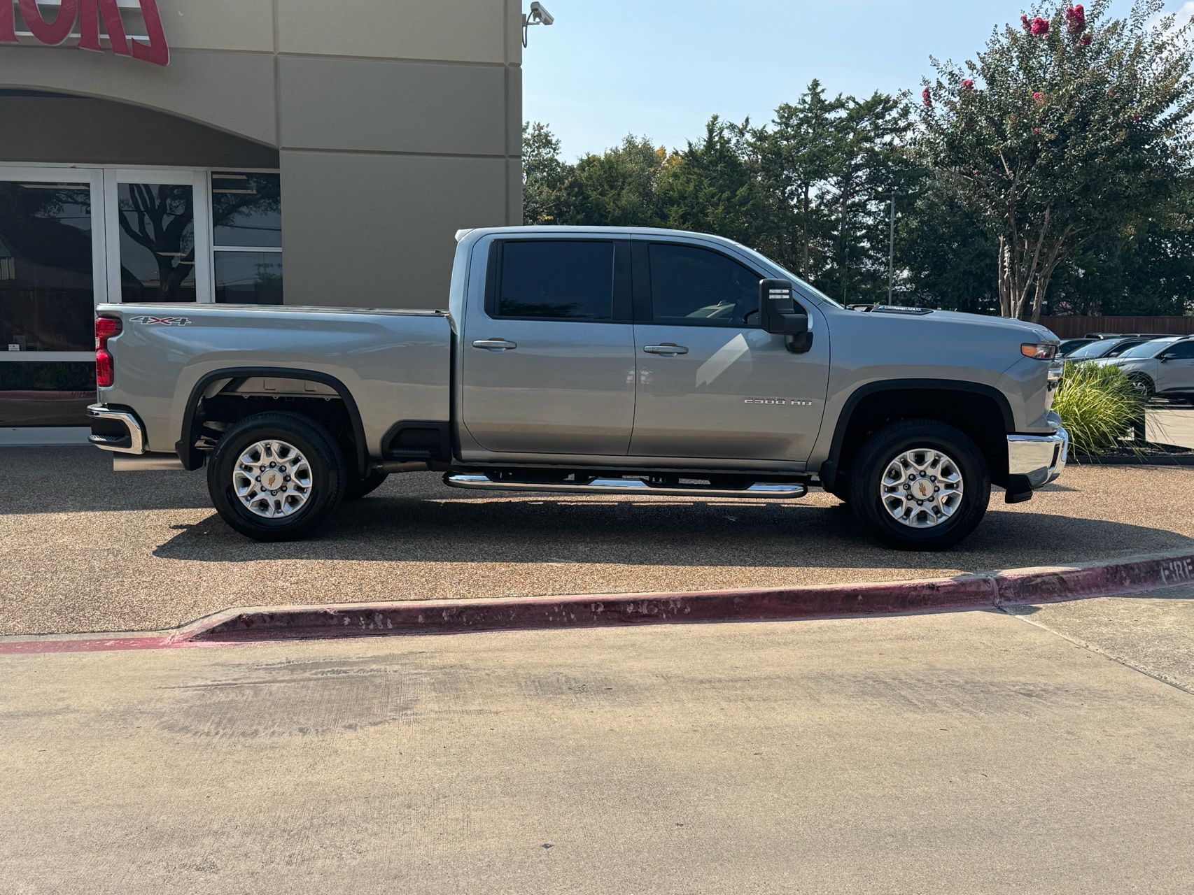 2024 Chevrolet Silverado 2500HD LT photo 7