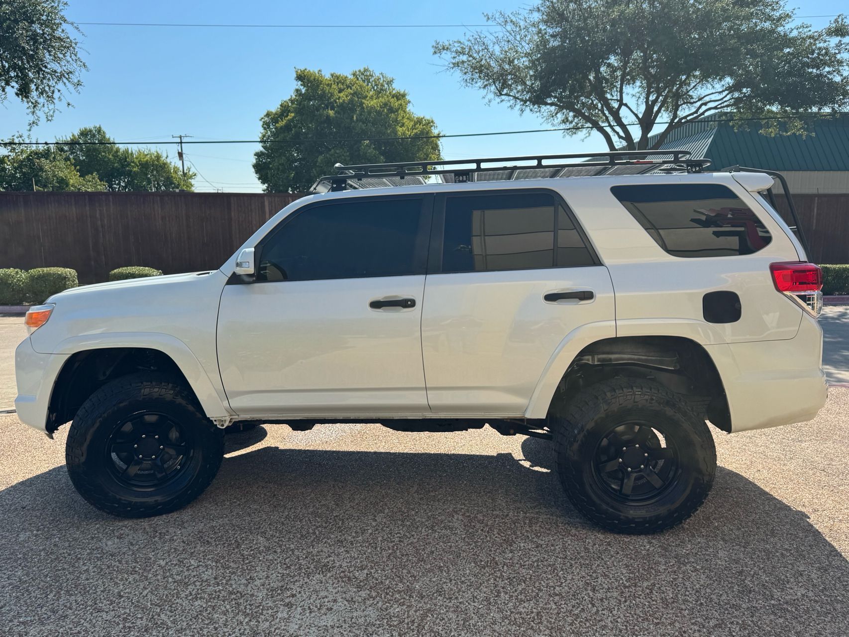 2011 Toyota 4Runner SR5 V6 photo 9