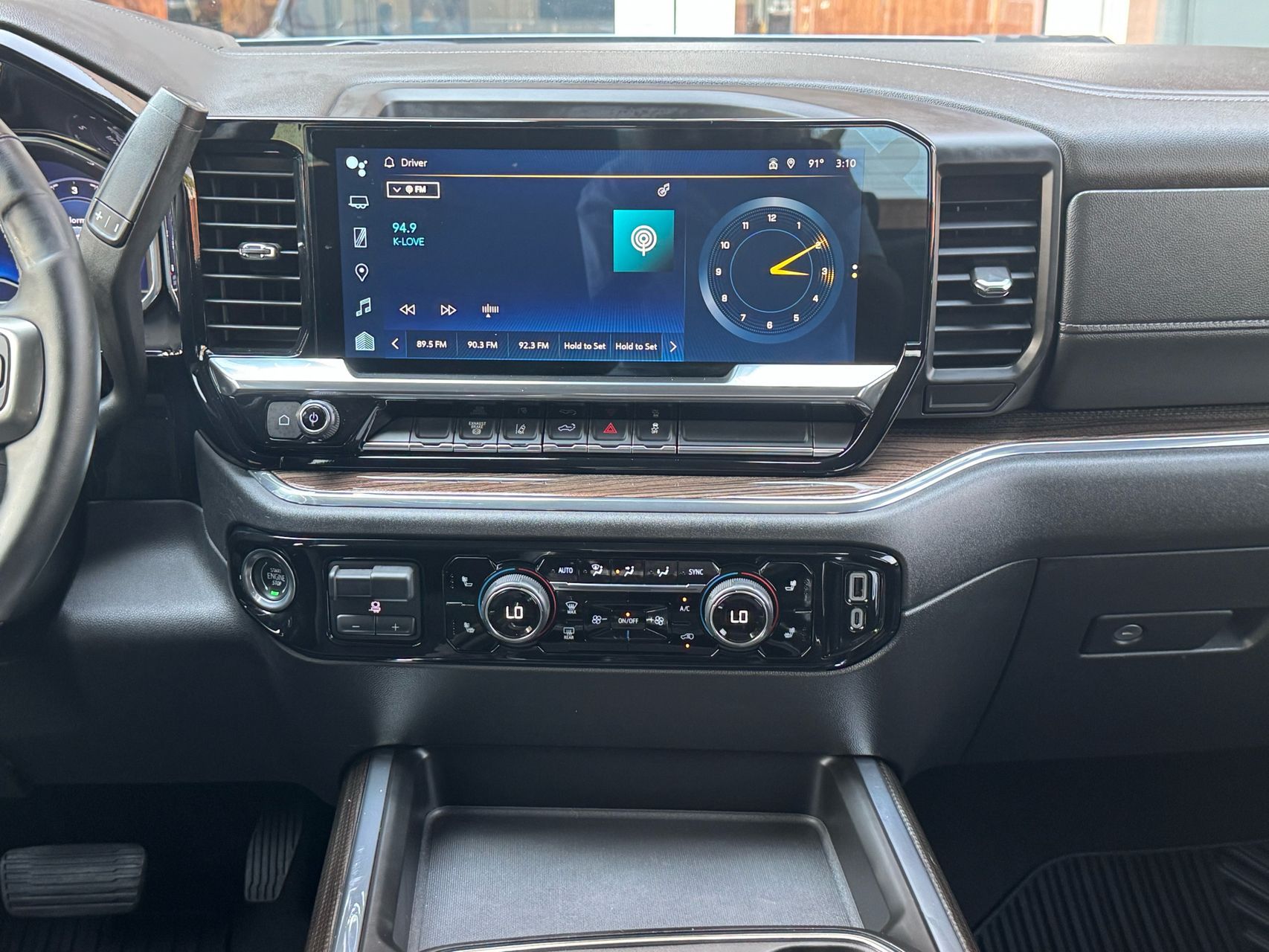 2024 Chevrolet Silverado 2500HD LT photo 28