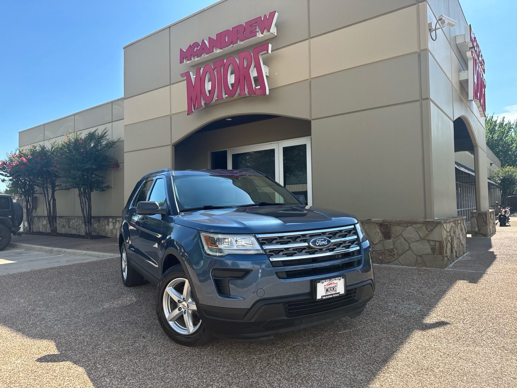 2018 Ford Explorer Base 4WD's photo