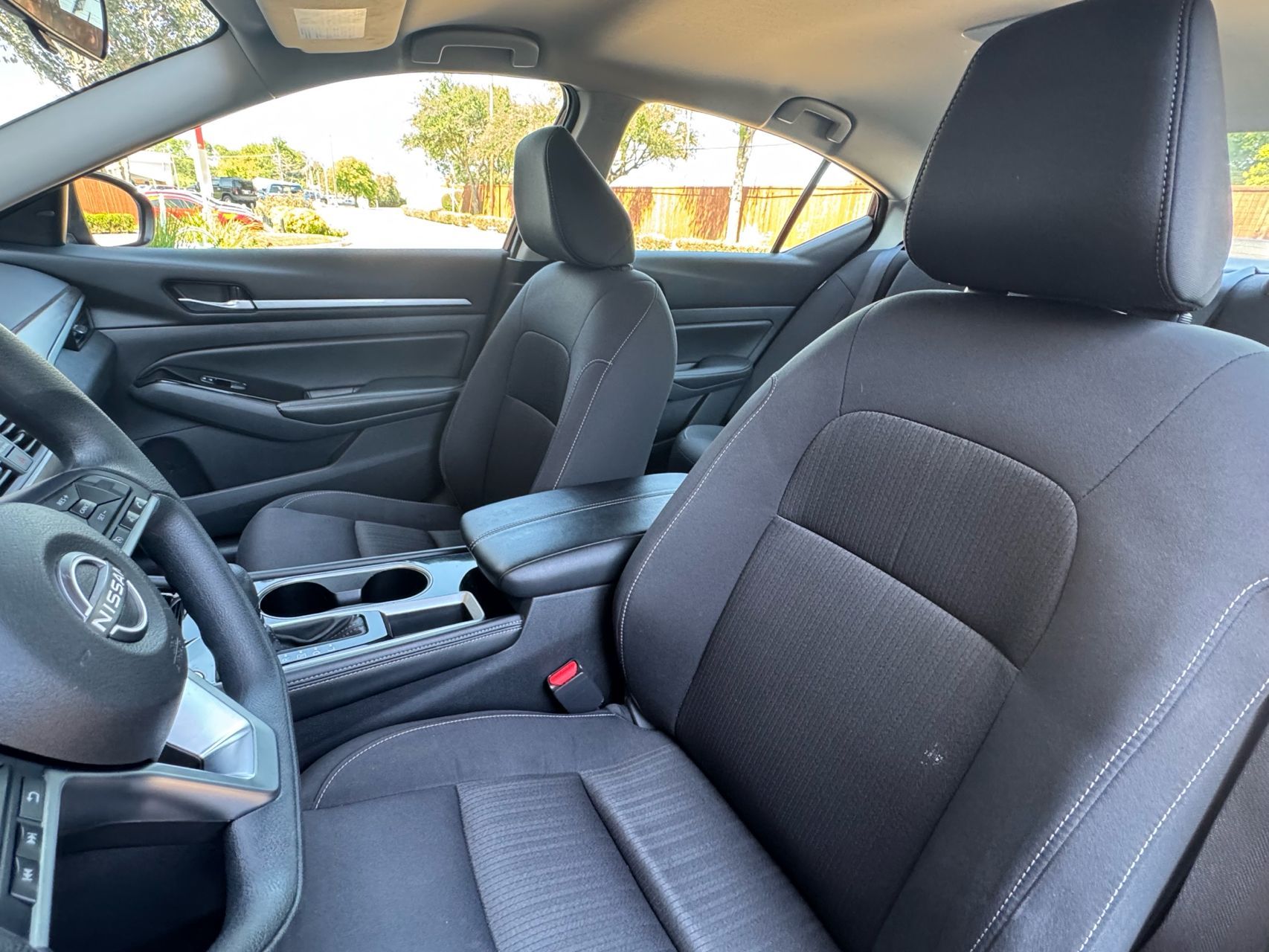 2023 Nissan Altima SV photo 22