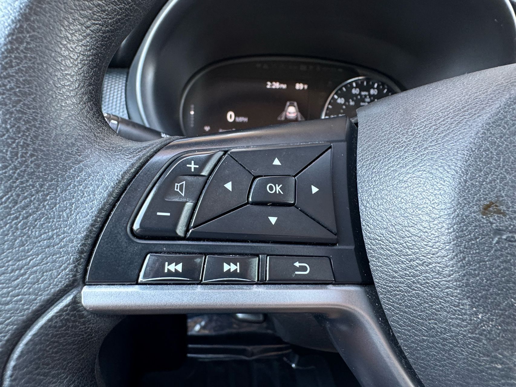 2021 Nissan Kicks SV photo 19