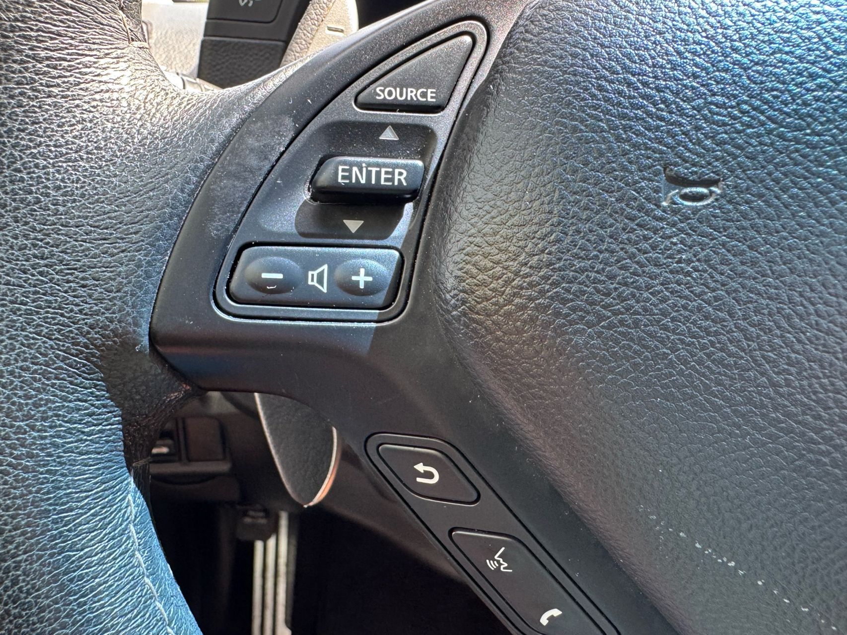 2021 Infiniti Q50 LUXE photo 41