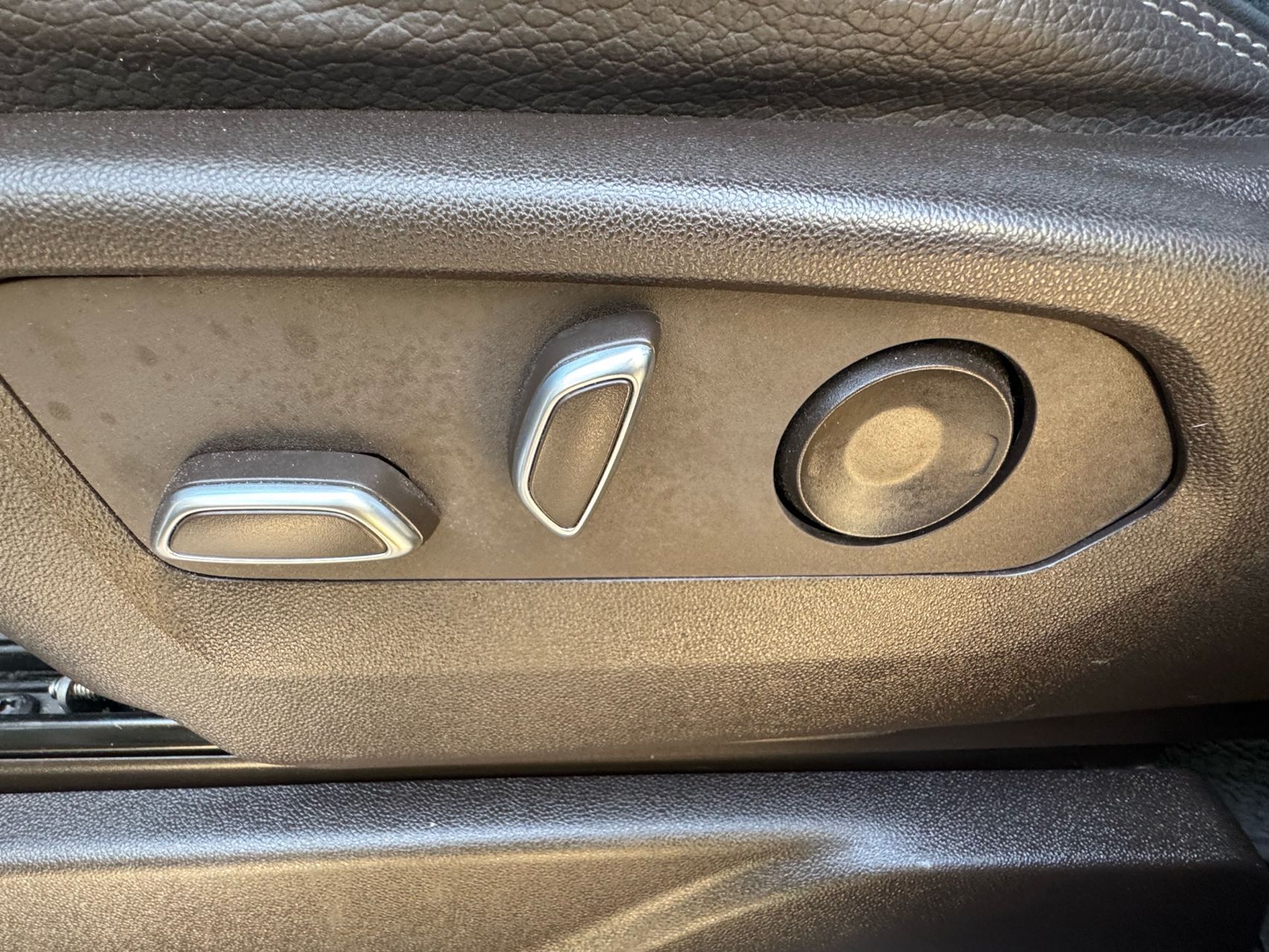 2022 GMC Yukon XL Denali - Photo 27