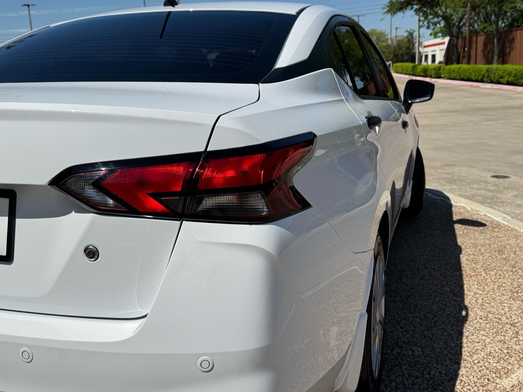 2024 Nissan Versa 1.6 S photo 4