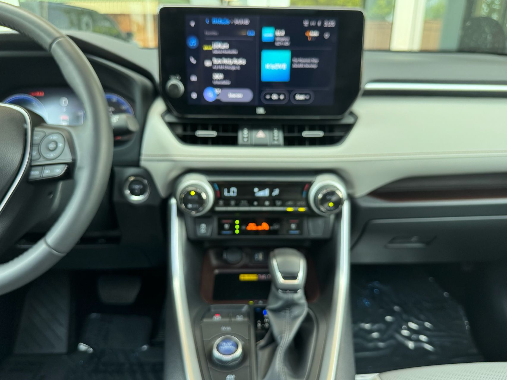 2024 Toyota RAV4 Hybrid Limited photo 22