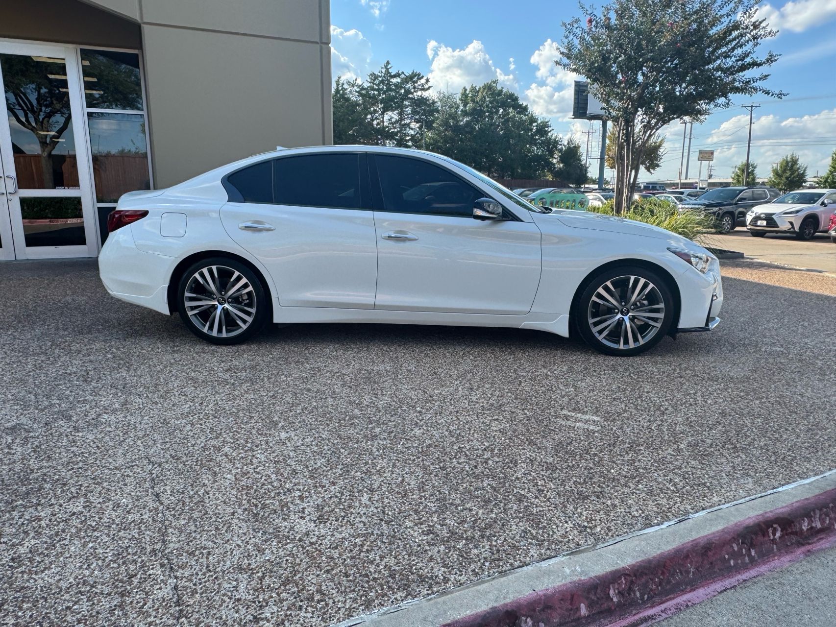 2023 Infiniti Q50 Sensory photo 7