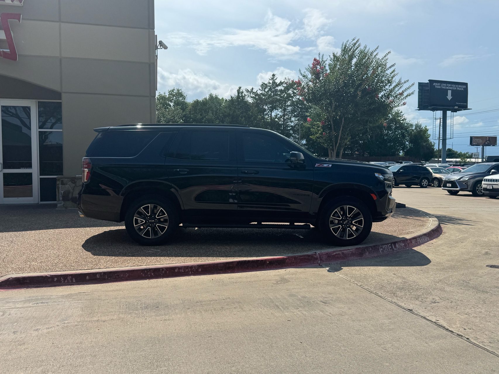 2023 Chevrolet Tahoe Z71 - Photo 7
