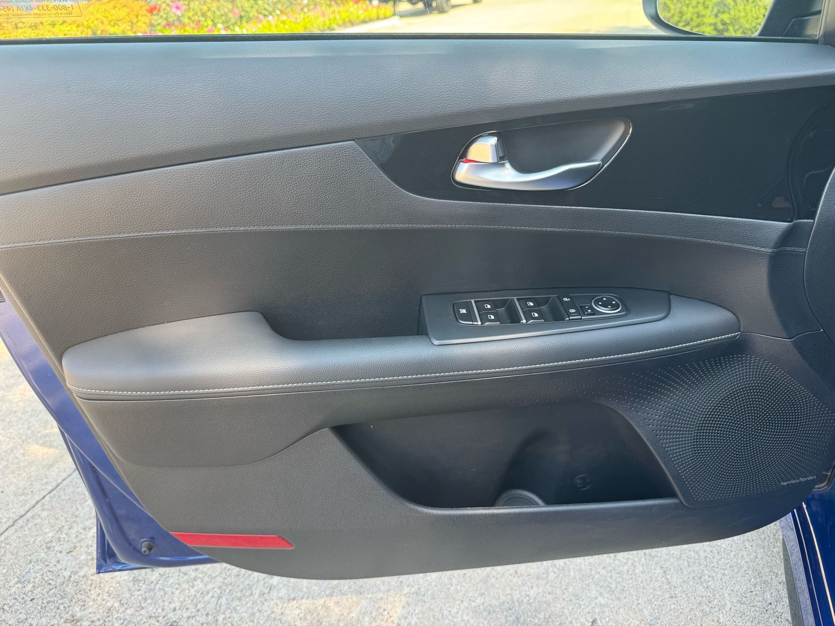 2024 Kia Forte GT-Line photo 28