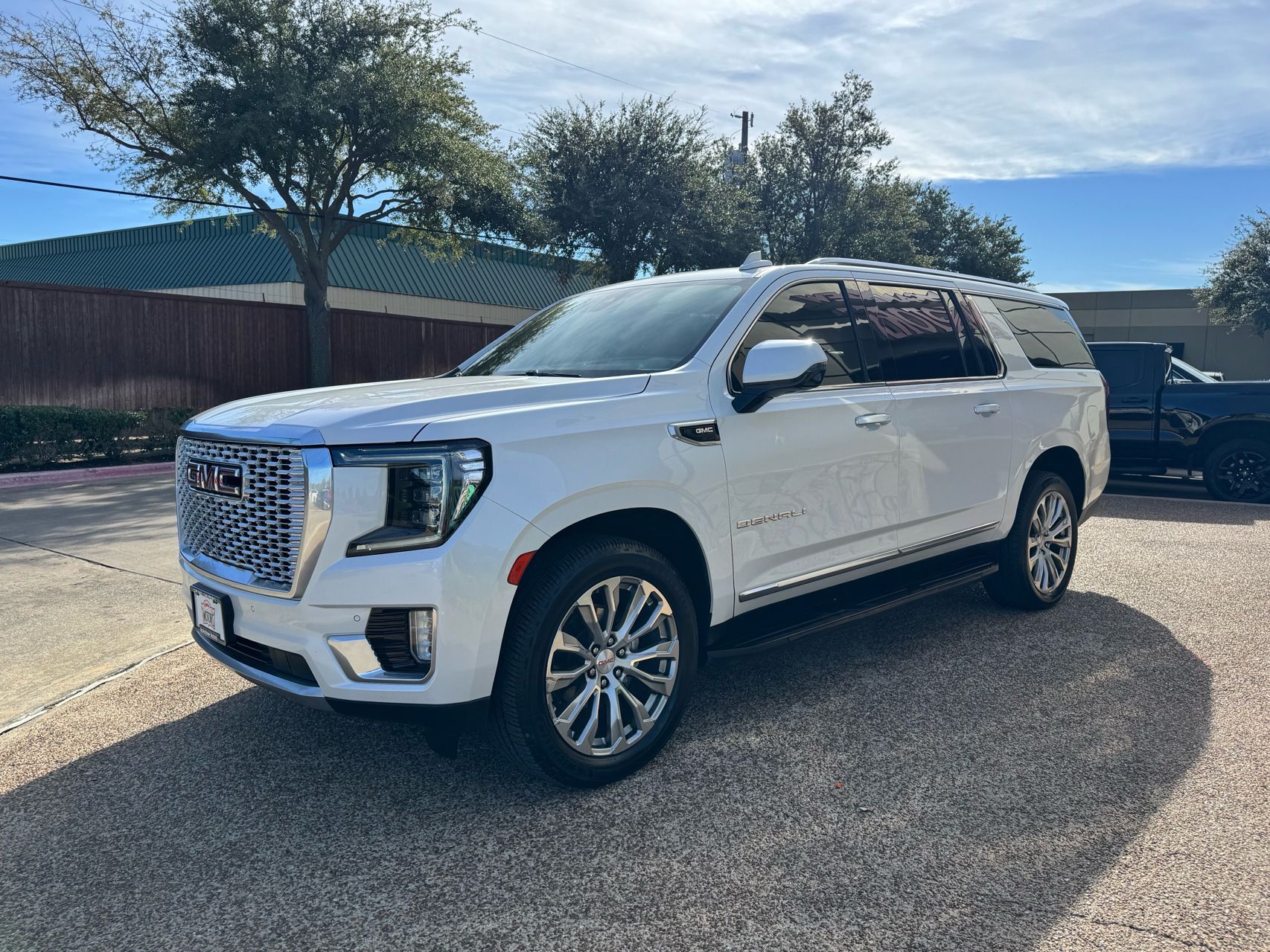 2022 GMC Yukon XL Denali - Photo 11