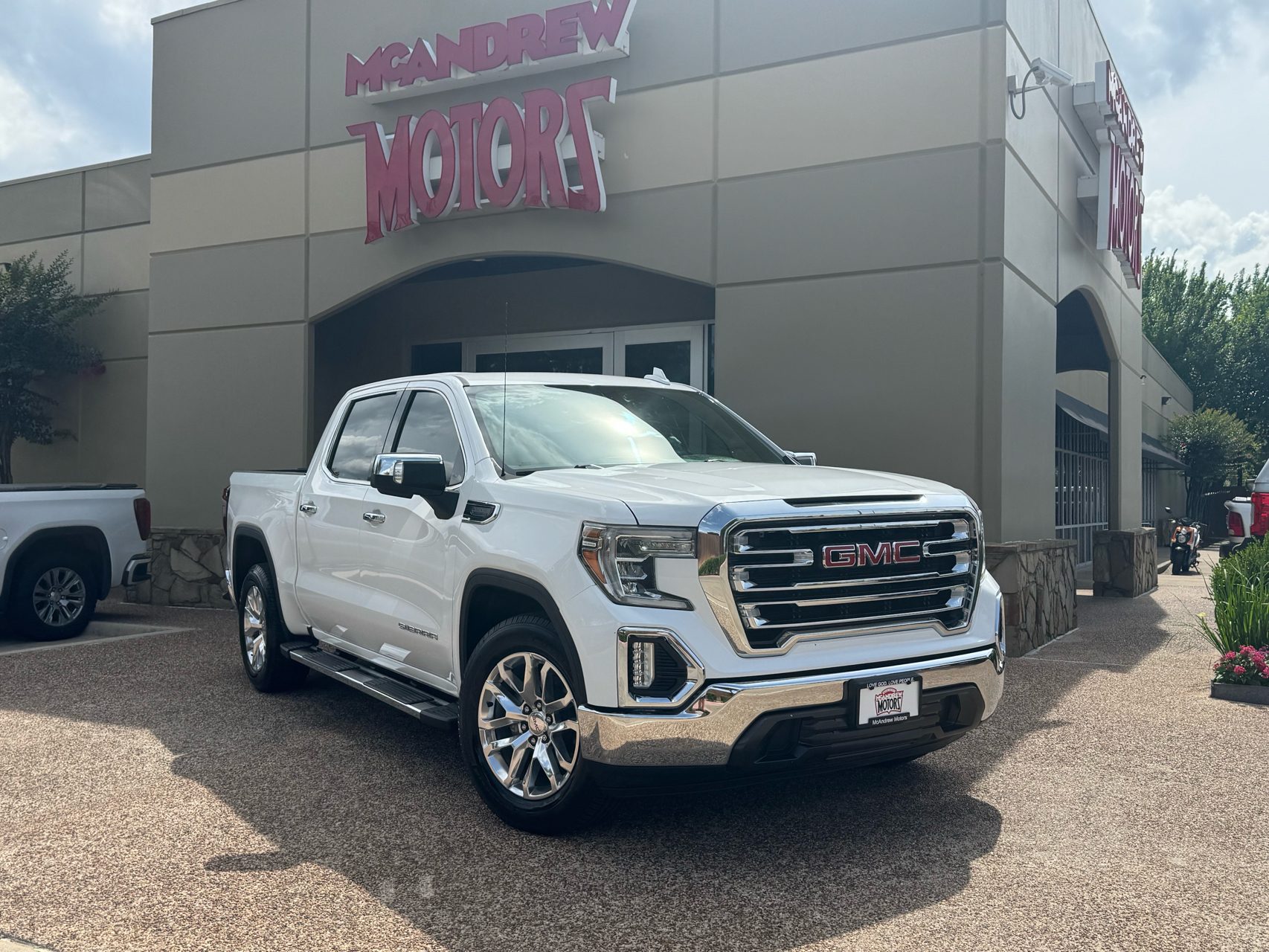 2019 GMC Sierra 2WD Crew Cab Short Box SLT's photo