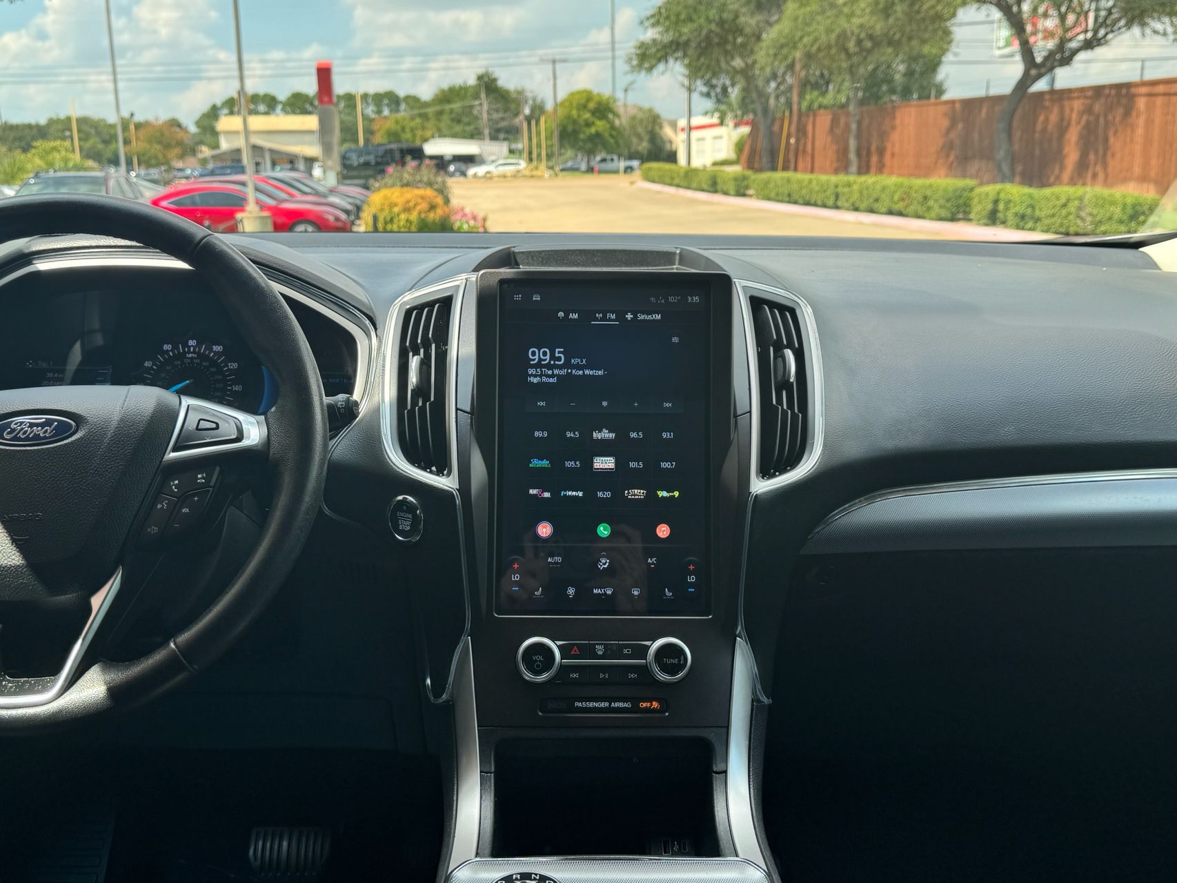2021 Ford Edge SEL photo 22