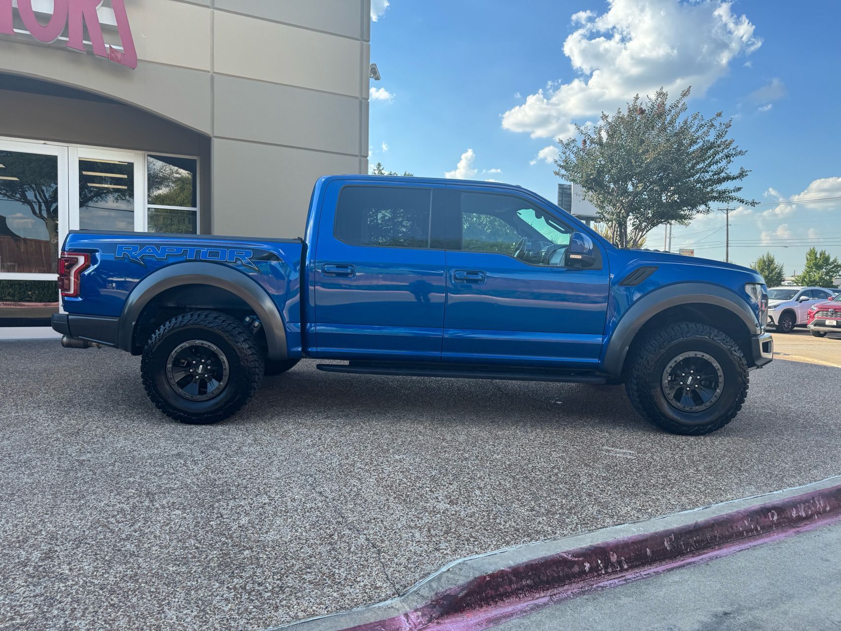 2017 Ford F-150 Raptor photo 5