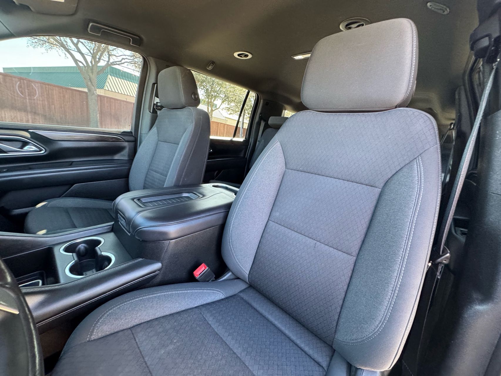 2022 Chevrolet Suburban LS - Photo 23