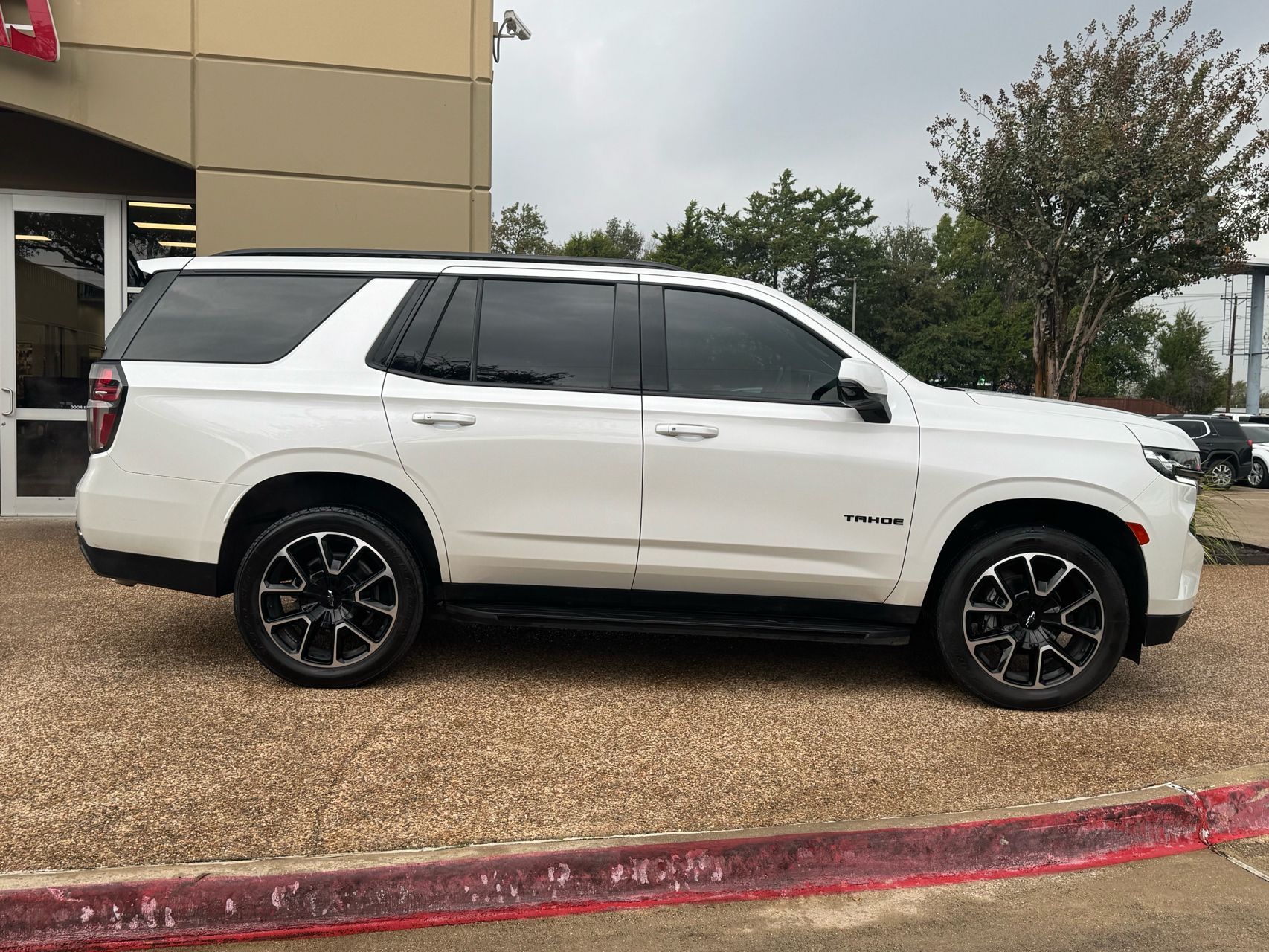 2022 Chevrolet Tahoe RST - Photo 7