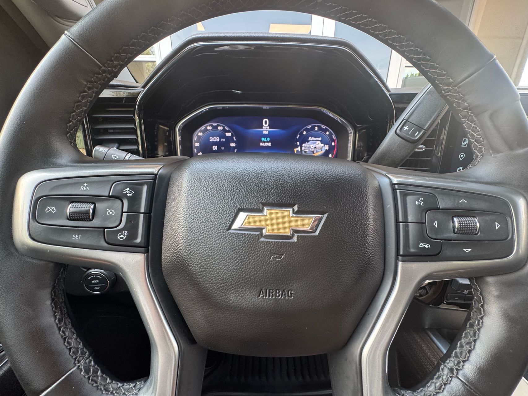 2024 Chevrolet Silverado 2500HD LT photo 17