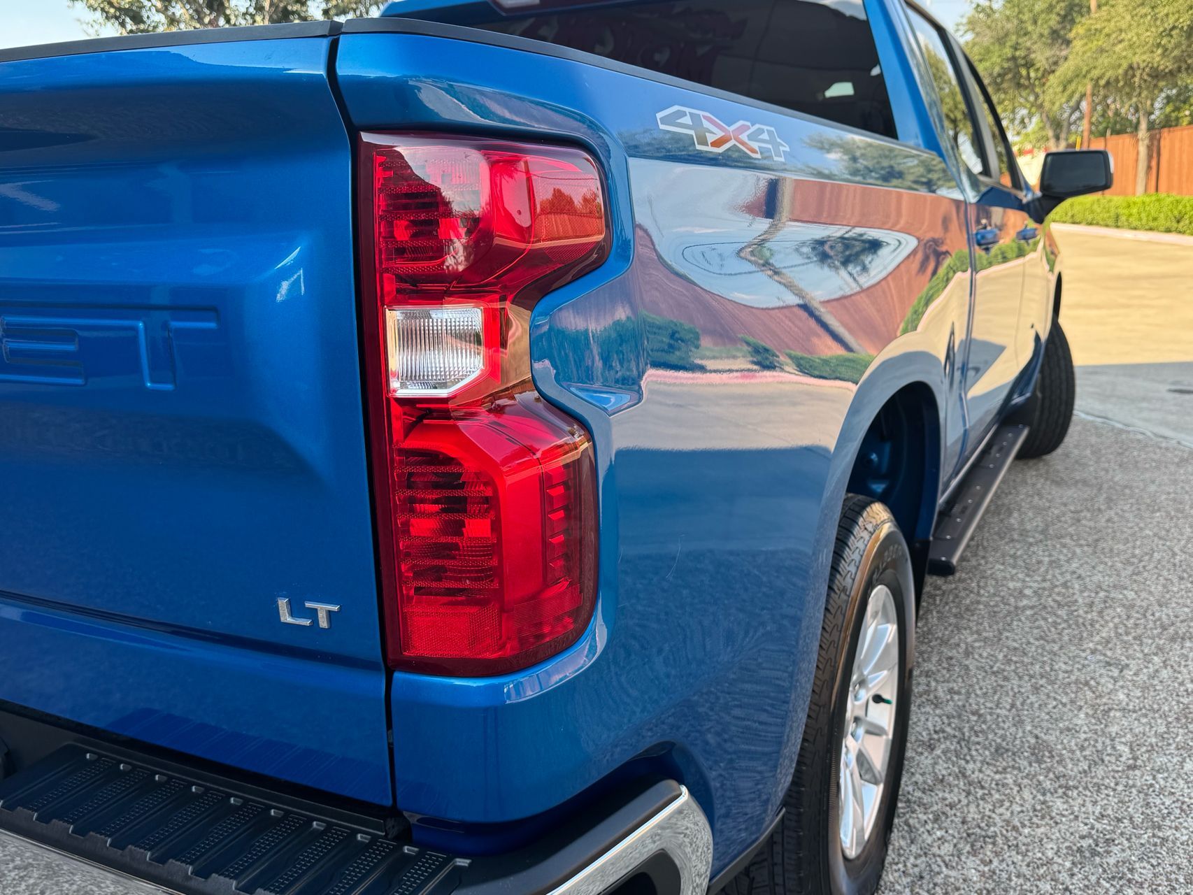2023 Chevrolet Silverado 1500 photo 4