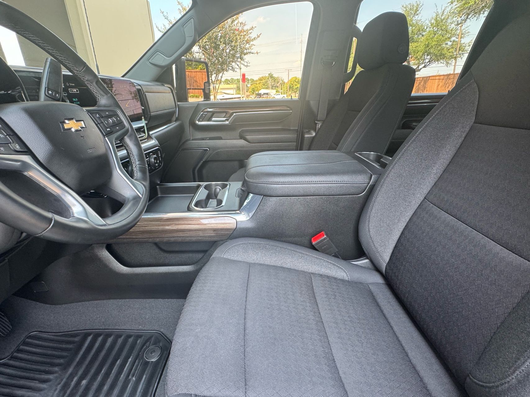 2024 Chevrolet Silverado 2500HD LT photo 23