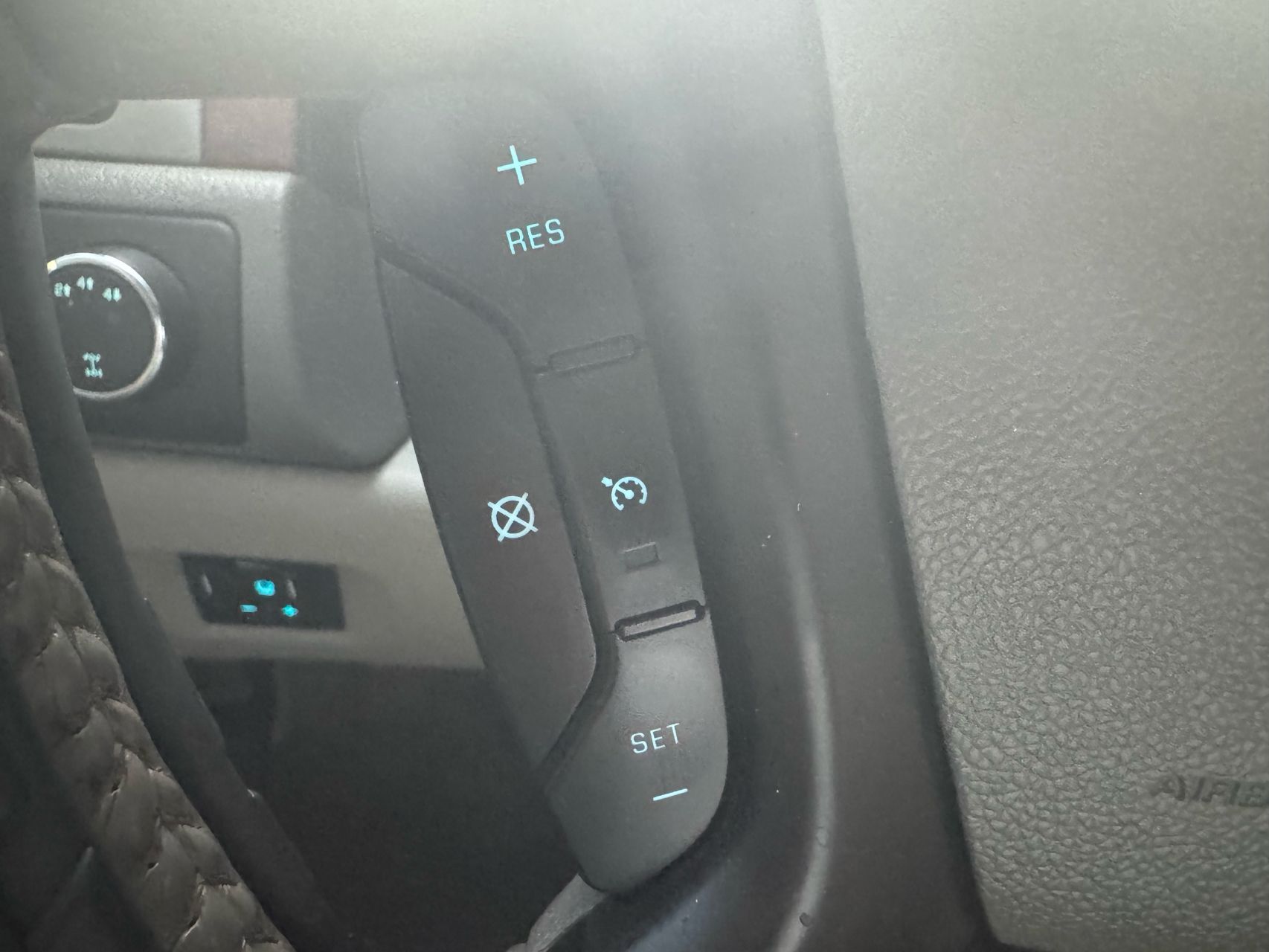 2009 Chevrolet Silverado 3500HD LTZ photo 16