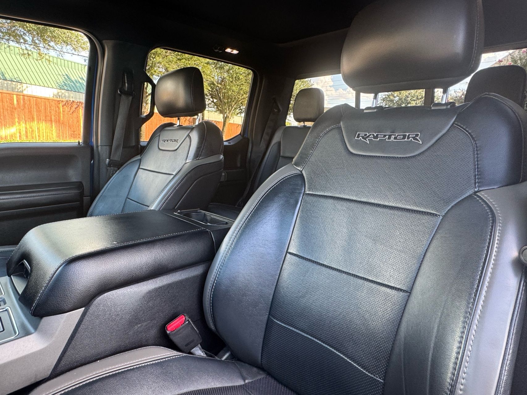 2017 Ford F-150 Raptor photo 24