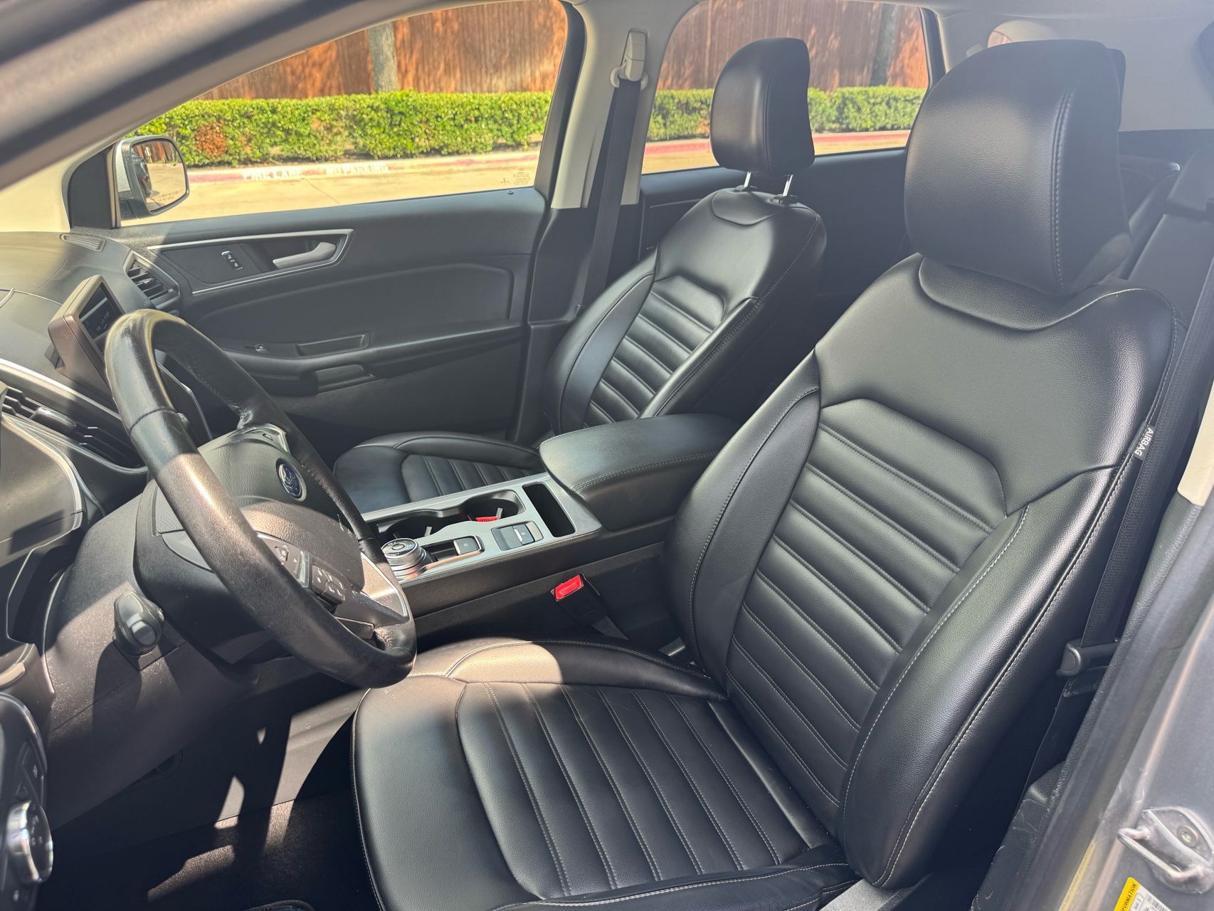 2021 Ford Edge SEL photo 20