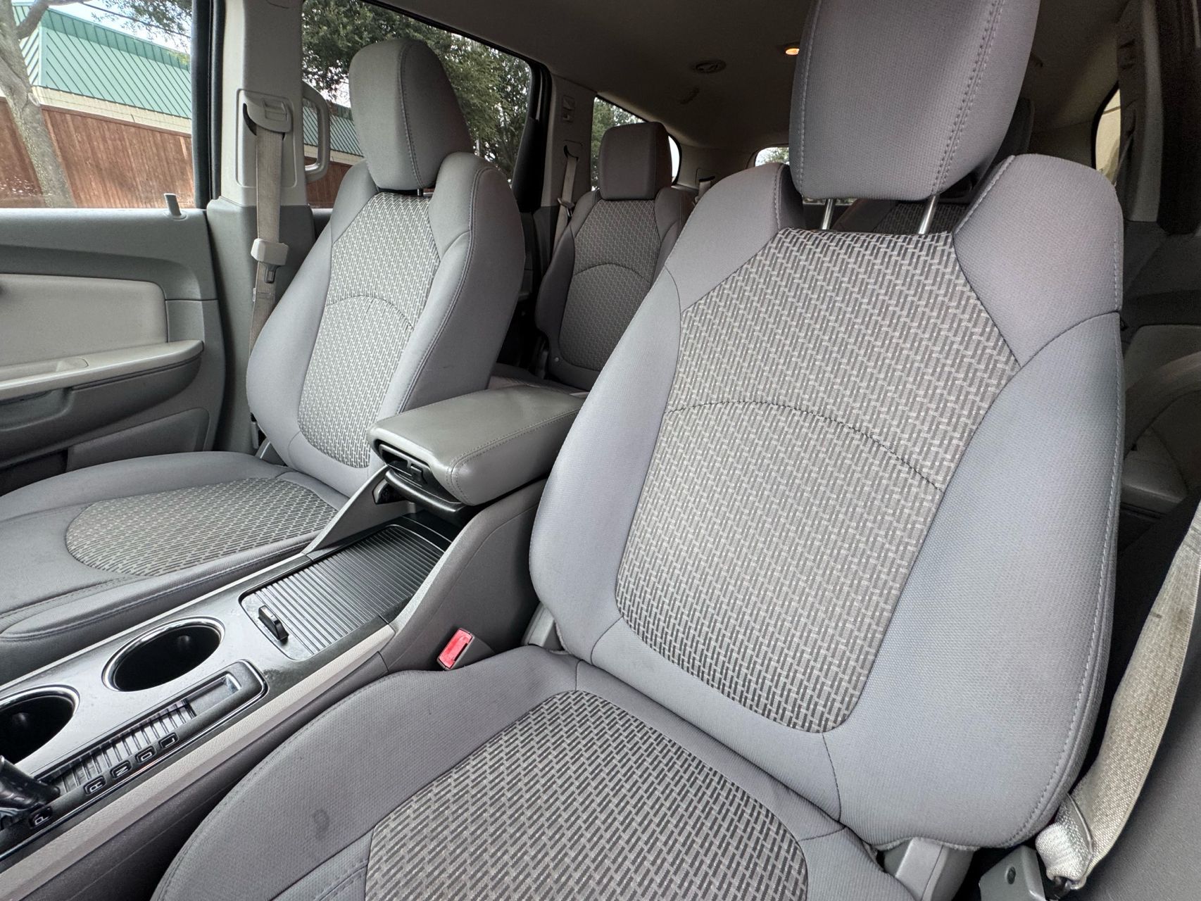 2012 Chevrolet Traverse 1LT photo 23