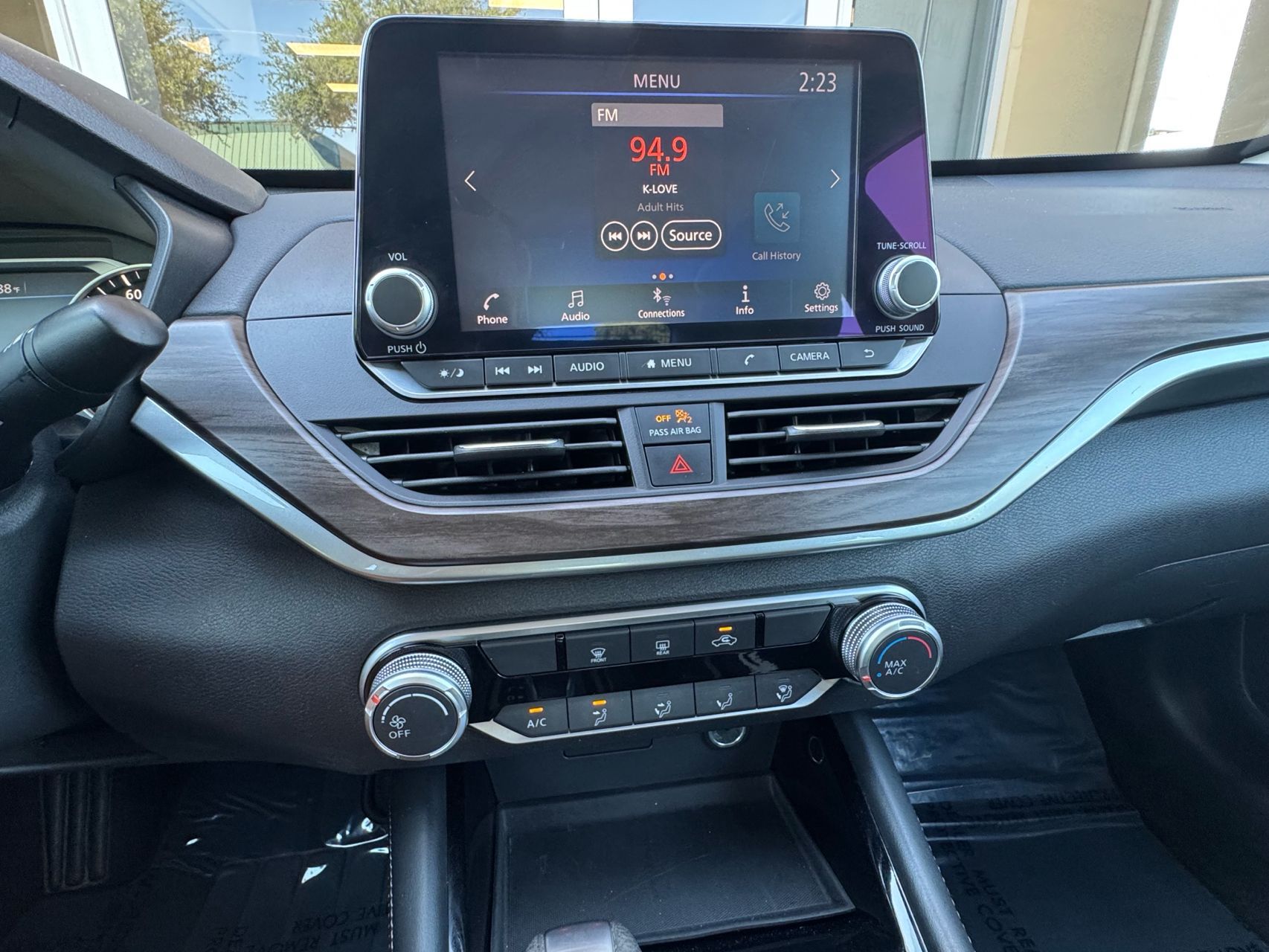 2023 Nissan Altima SV photo 18