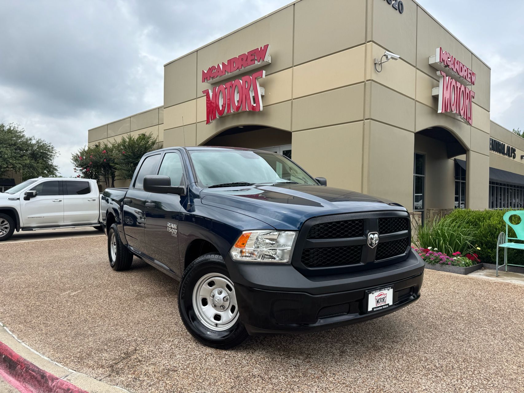 2019 RAM 1500 Classic Tradesman Crew Cab 5'7's photo